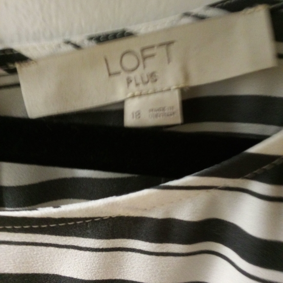 Women's Striped Blouse - Picture 2 of 2